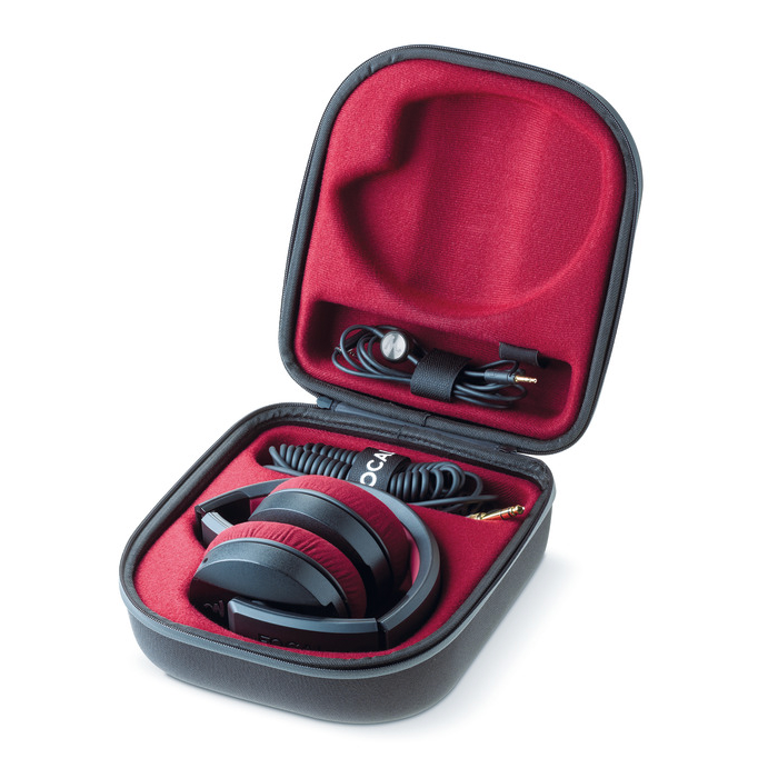 Listen Professional ships with multiple cables and accessories