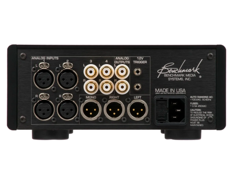 Rear panel of Benchmark's HPA4 headphone amplifier