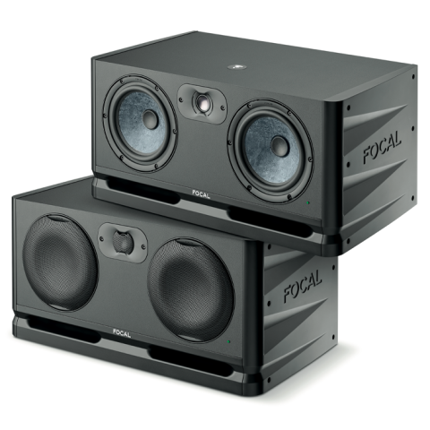 Alpha Twin EVO from Focal - with and without protective grilles