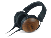 Sideview of the TH610 HiFi reference headphones
